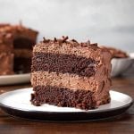 Easy chocolate mousse cake featured image.