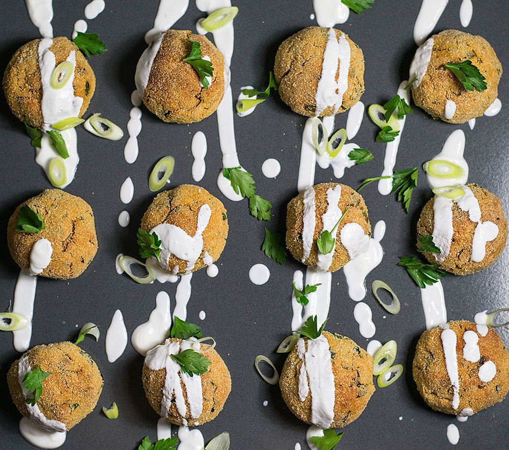 baked-humus-balls-with-yogurt-dressing