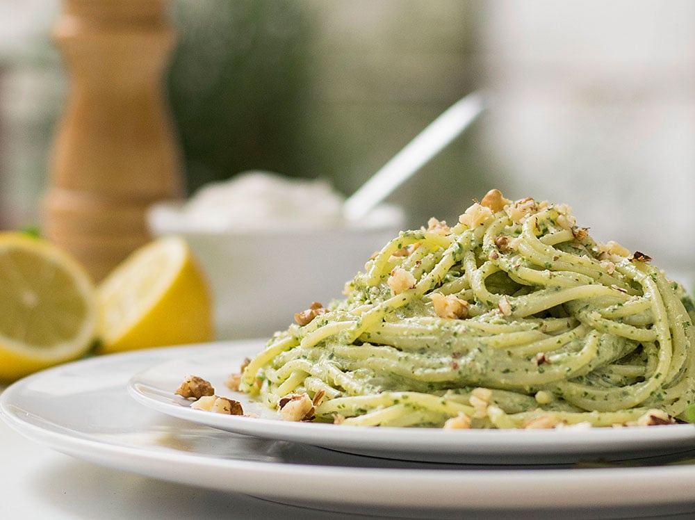 detox-pasta-with-creamy-spinach-pesto-4