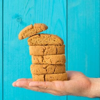Cretan almond biscotti (Kalorizika) featured