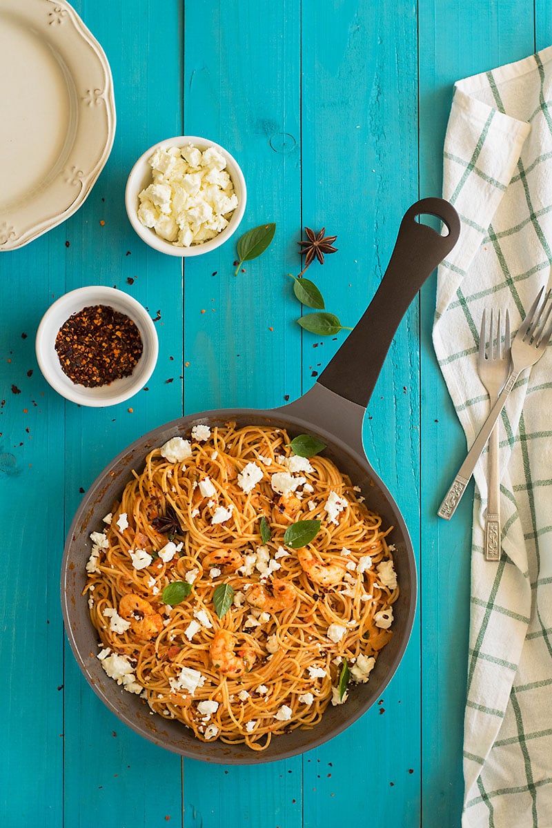 Roasted pepper and ouzo shrimp spaghetti 1