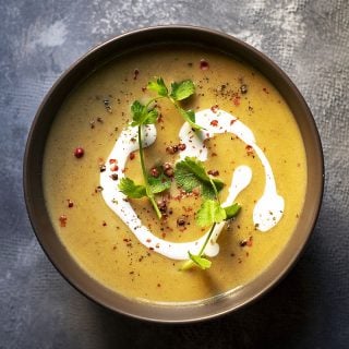 Easy red lentil and pumpkin velvet soup (Vegan) feat