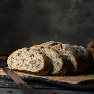 Easy whole wheat walnut - raisin bread (Vegan) feat