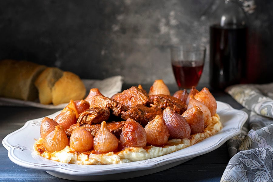 Greek beef stew with pearl onions (Stifado) 3