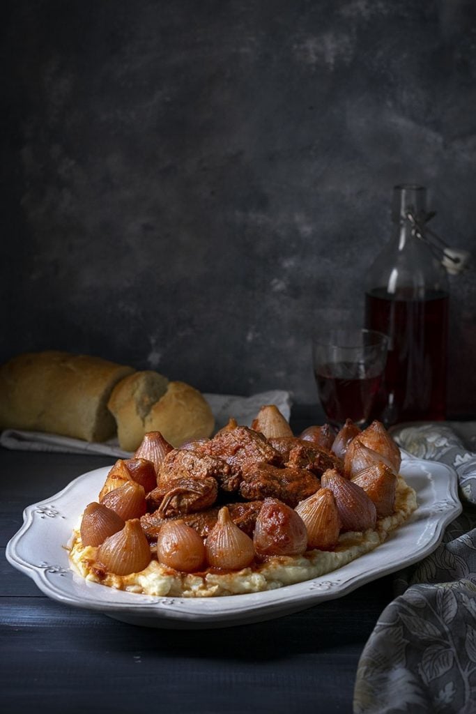 Greek beef stew with pearl onions (Stifado) 4