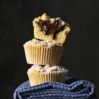Tahini & Chocolate (or Nutella) stuffed crumble muffins feat.
