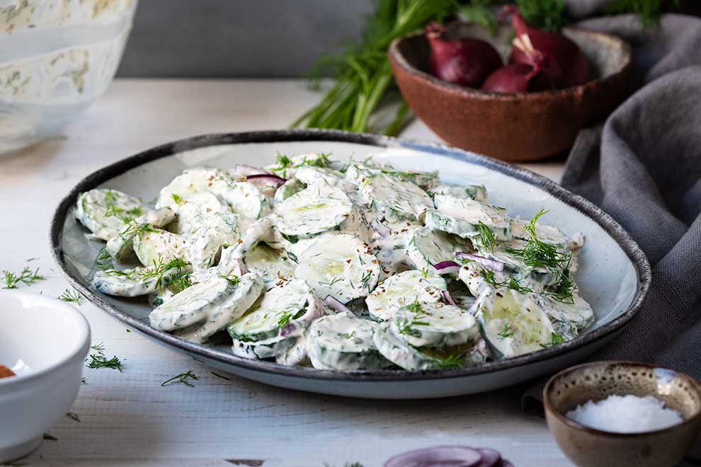 creamy cucumber salad with yogurt