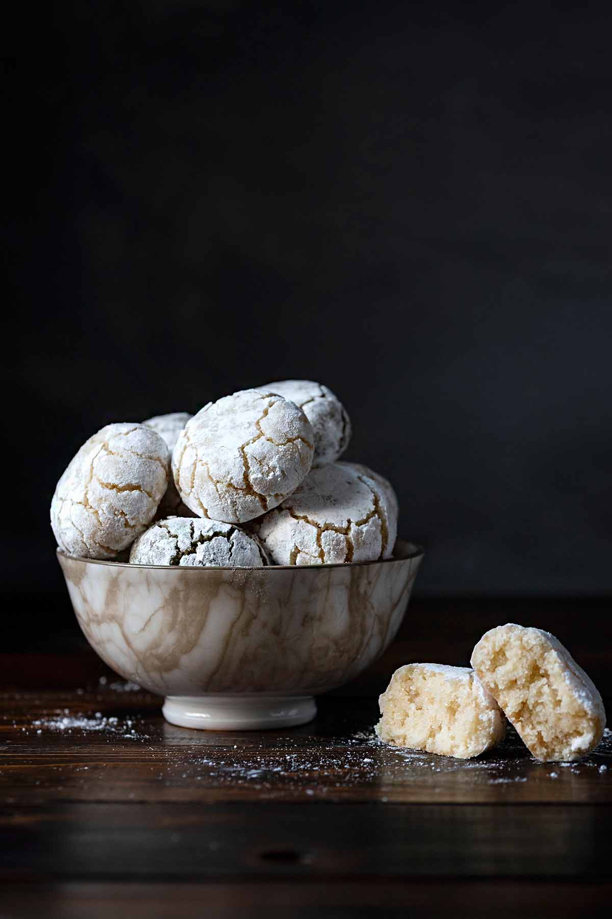 Amaretti cookies in a small bowl.