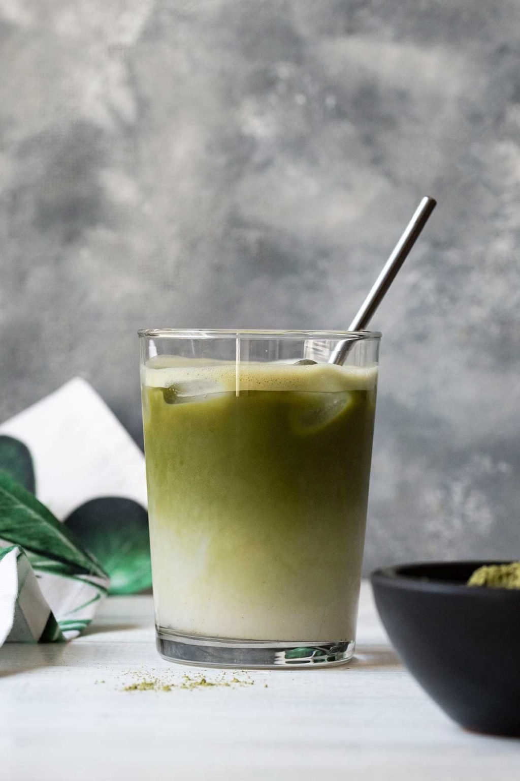 How to make iced matcha green tea latte recipe The Hungry Bites