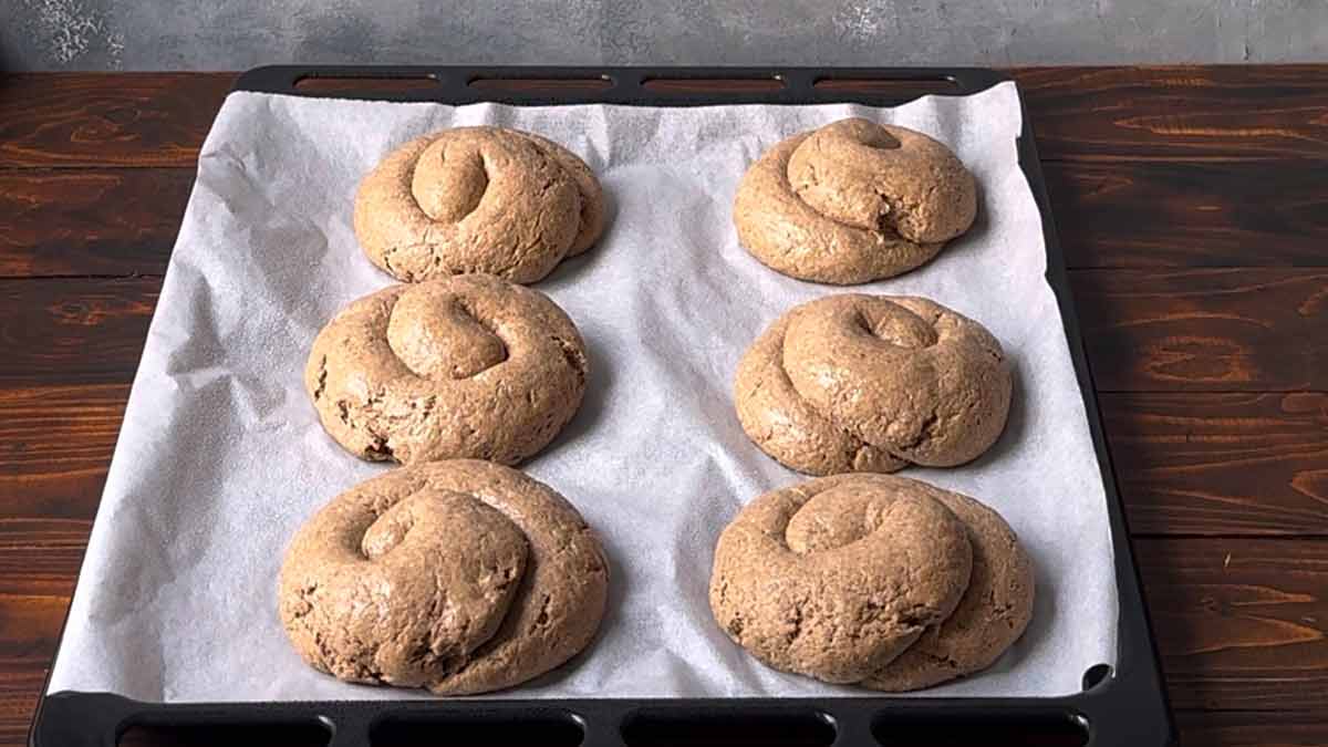 The barley rusks after the rise.