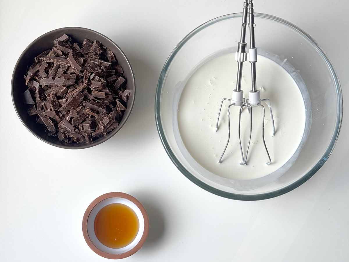 ingredients for the chocolate frosting (whipped chocolate ganache).