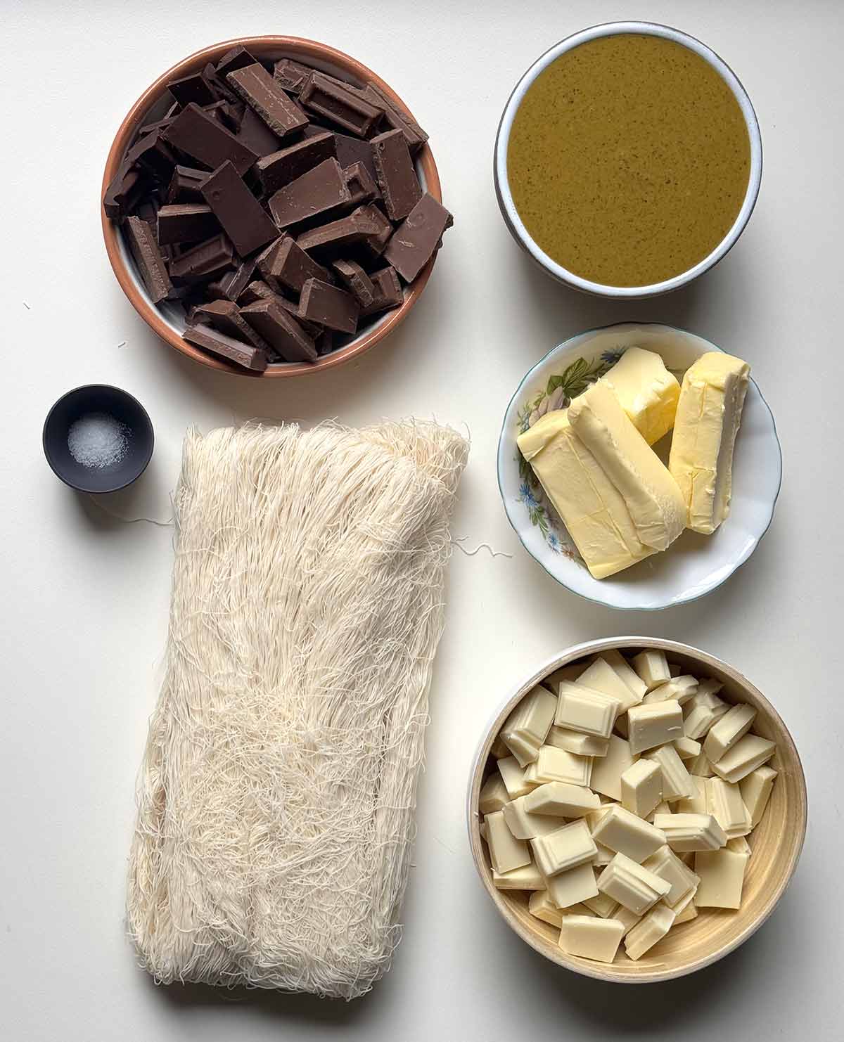 Ingredients for pistachio chocolate balls.
