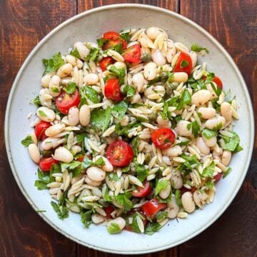 Pasta salad with beans.